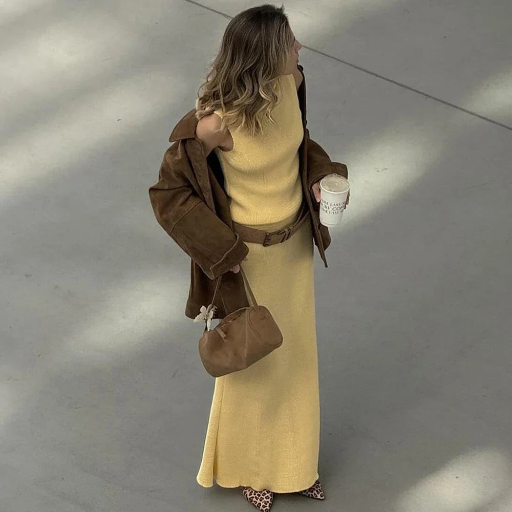 Conjunto Duas Peças de Saia Longa Colete Gola Alta