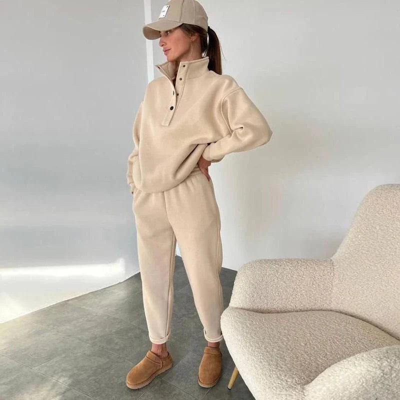 Conjunto Feminino de Botões com Gola Alta de Duas Peças