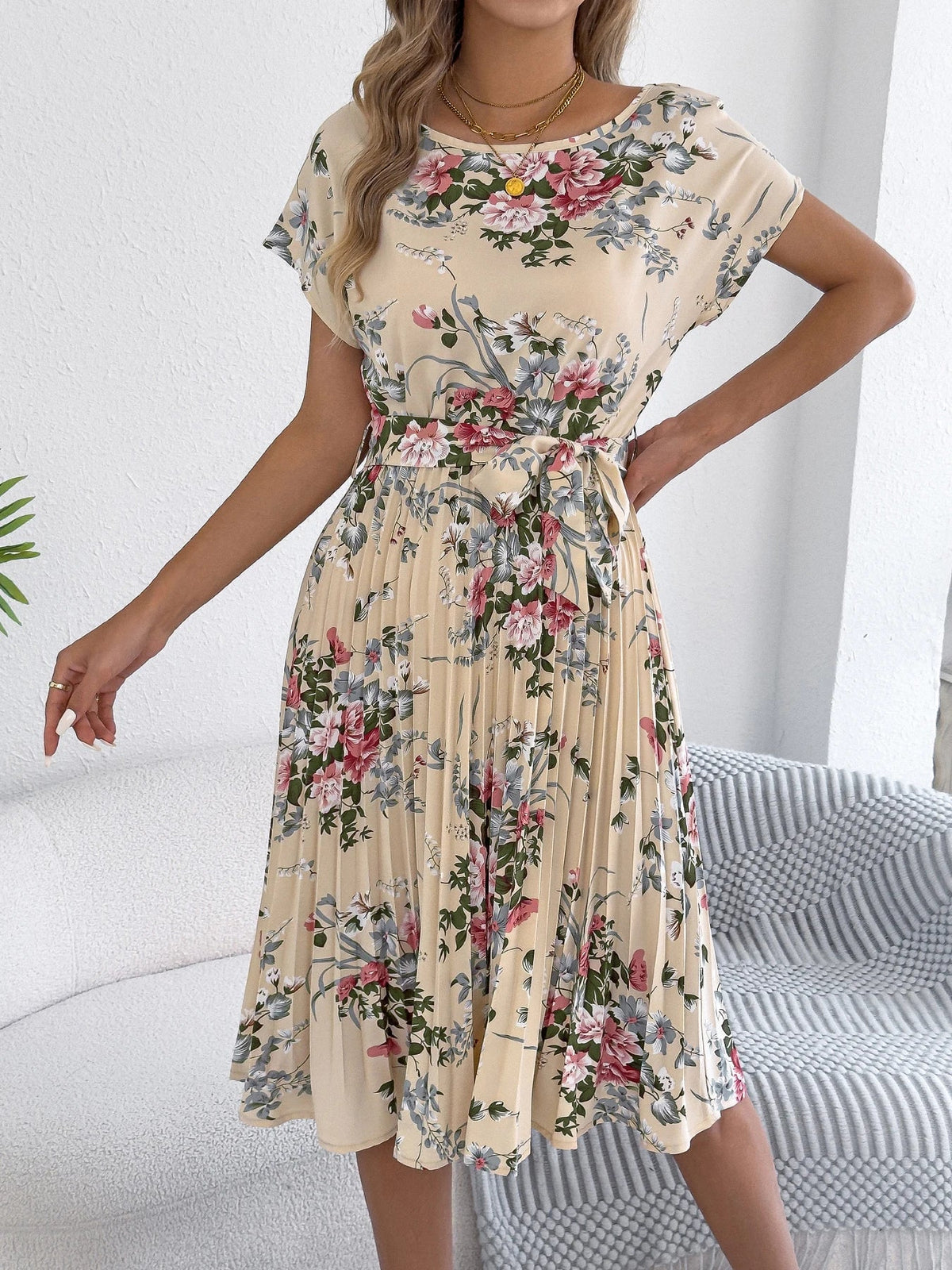Vestido Plissado Midi Floral