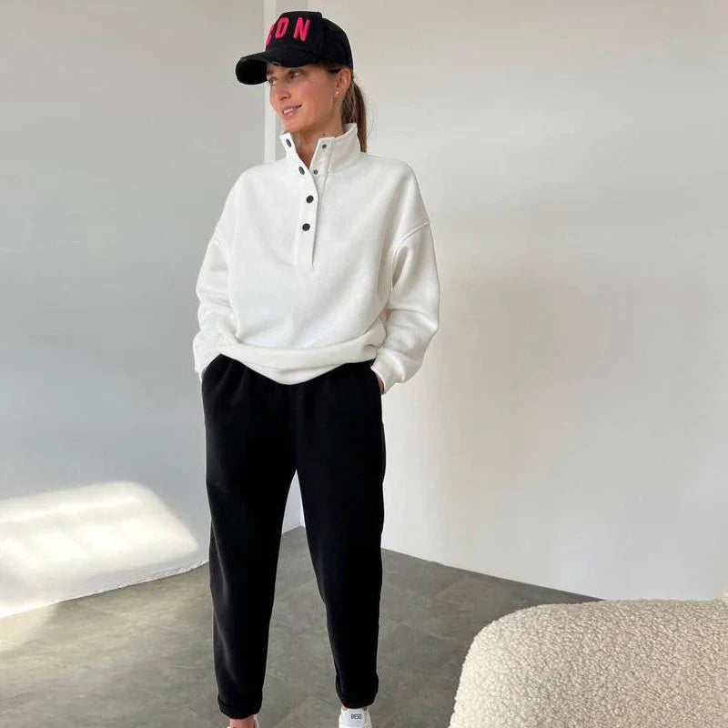 Conjunto Feminino de Botões com Gola Alta de Duas Peças