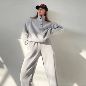 Conjunto Feminino de Botões com Gola Alta de Duas Peças